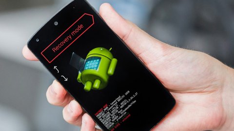 Hakerlər "Android"də banklara gedən zəngləri ələ keçirməyi öyrənib