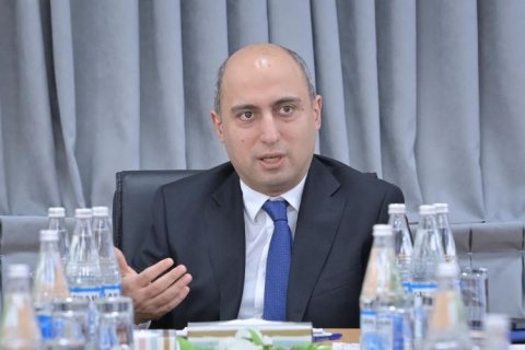 Emin Əmrullayev direktorlara tapşırıq verdi: Şəffaf və obyektiv olsun!