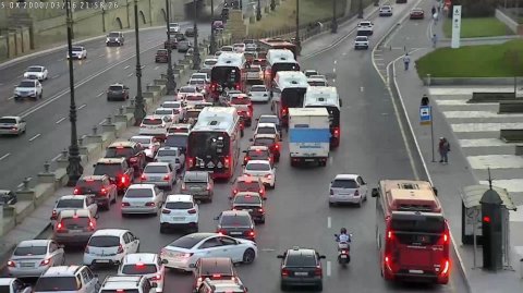 Paytaxtın bu küçələrində tıxac var - SİYAHI