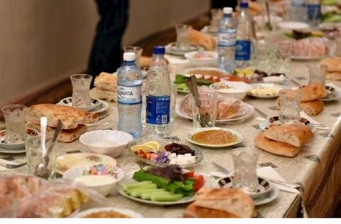 Yas mərasimlərində yemək qadağası — Növbə Bakıya ÇATDI