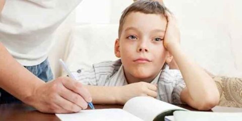 Diqqət dağınıqlığı uşaqlarda necə yaranır? - Psixoloq valideynlərə xəbərdarlıq ETDİ