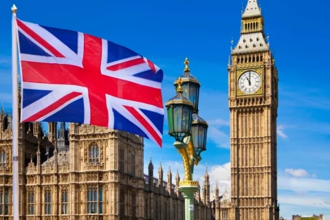Böyük Britaniyadan xarici tələbələrə  XƏBƏRDARLIQ