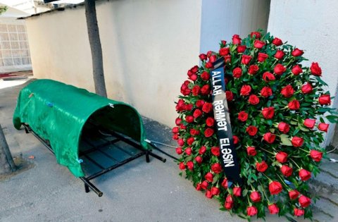 Tanınmış jurnalist VƏFAT ETDİ - FOTO