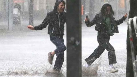 Rayonlarda leysan yağacaq, şimşək çaxacaq - XƏBƏRDARLIQ