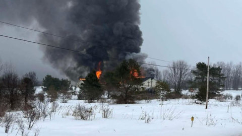 Kilsədə güclü partlayış - Yaralananlar var
