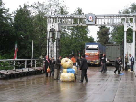 İrandan 12 Azərbaycan vətəndaşı, bir italiyalı təxliyə edildi