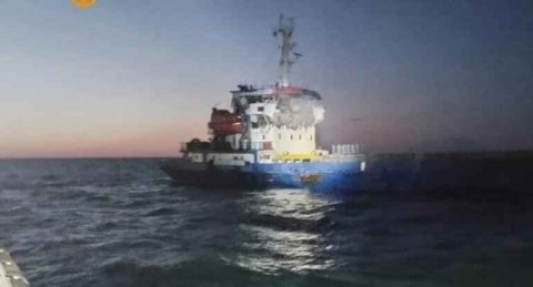 Azərbaycanlıların da olduğu gəmi vuruldu