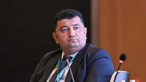 “Green Card” uddu, rəhbər vəzifəsindən getdi