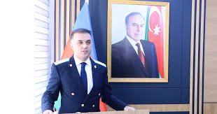 Məhbus onu ittiham edən prokuroru məhkəməyə verdi
