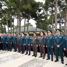 Generalın dəfninə görün kimlər gəldi - FOTOLAR