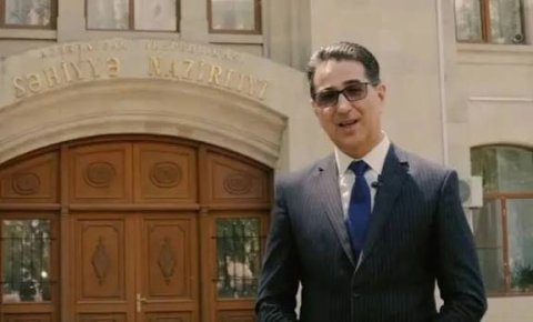 Jurnalistlərin narazı olduğu mətbuat katibi işdən çıxarıldı