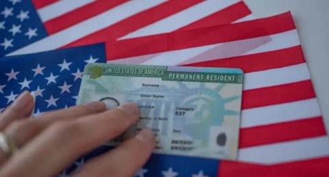 "Green Card"a qeydiyyatı gözləyənlərə pis xəbər